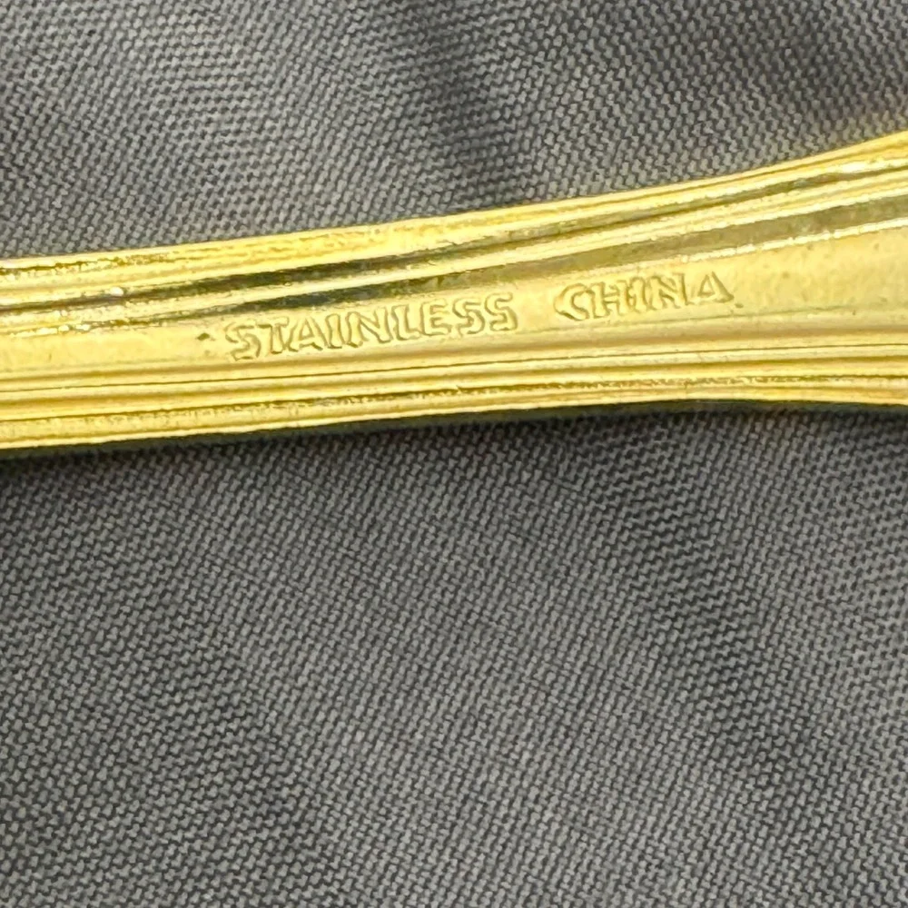 Unbranded Flatware Set 45pc Gold Tone Vintage 70s 80s Floral Stainless Service 8